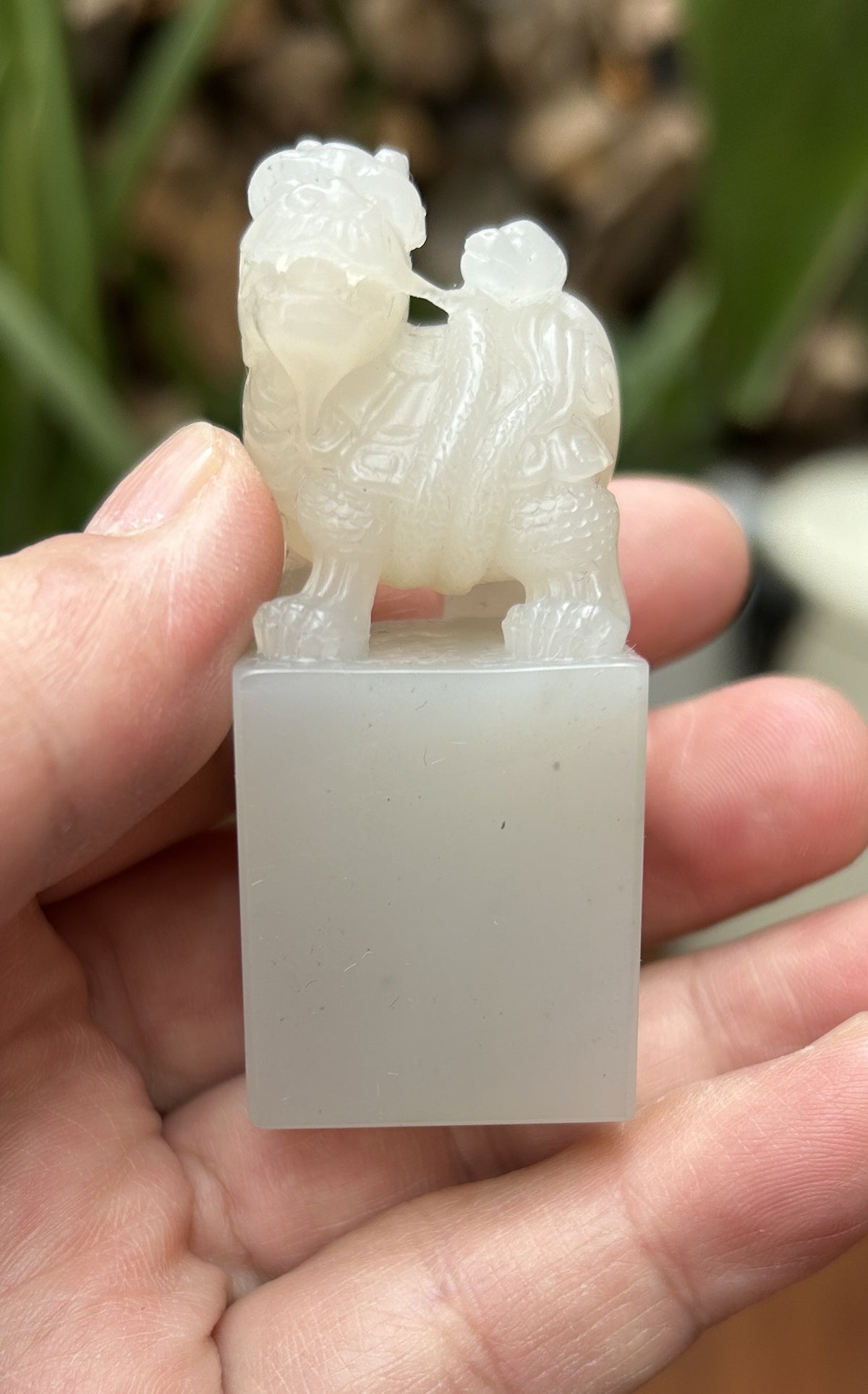Hand-carved white Shoushan stone seal blank with 瑞獸 finial, 2.7x2.7cm base, 6cm tall, perfect for 姓名印章
