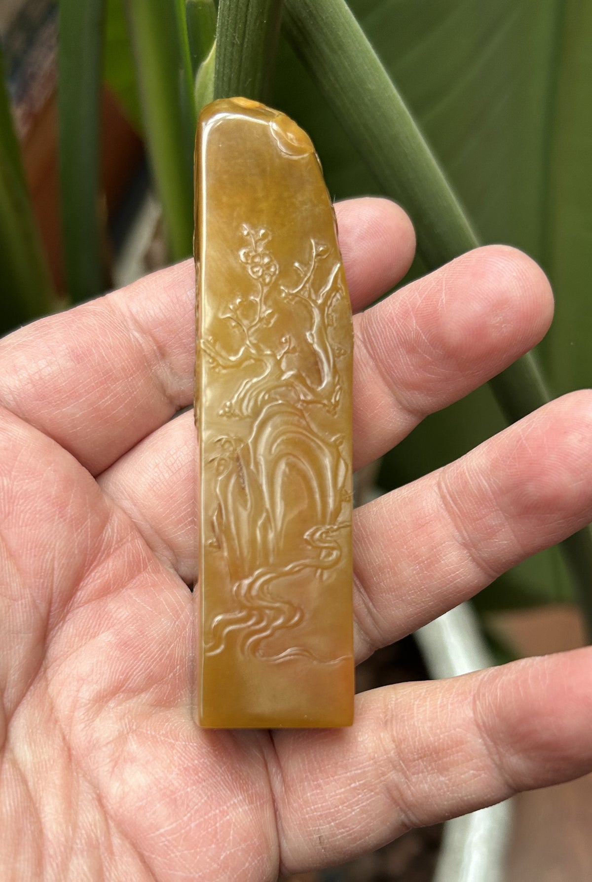 Lao Bei Bu Tian Huang Shi Seal Blank - Hand-Carved Floral & Bird Reliefs