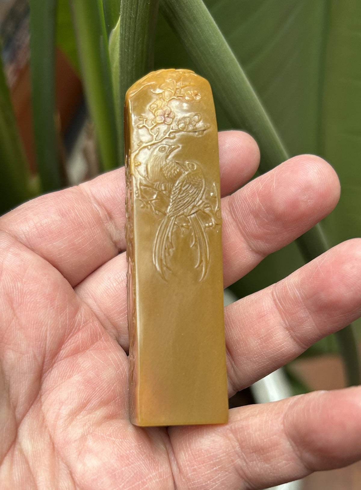 Lao Bei Bu Tian Huang Shi Seal Blank - Hand-Carved Floral & Bird Reliefs