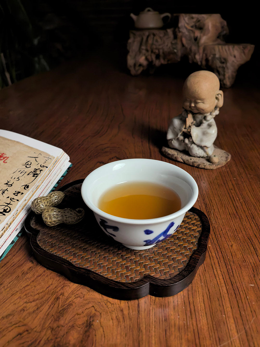 Jingdezhen Handmade Qingbai Porcelain 'Press-Hand' Tea Cup