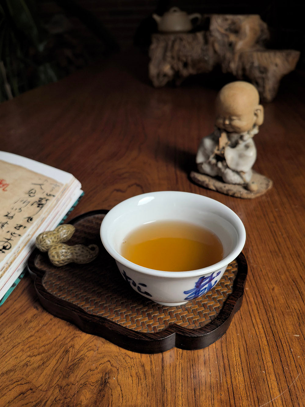 Jingdezhen Handmade Qingbai Porcelain 'Press-Hand' Tea Cup